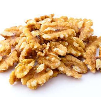 אגוזי מלך בראש העין