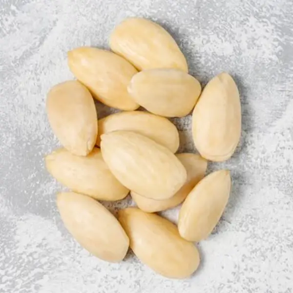 שקד מולבן שלם 200 גרם